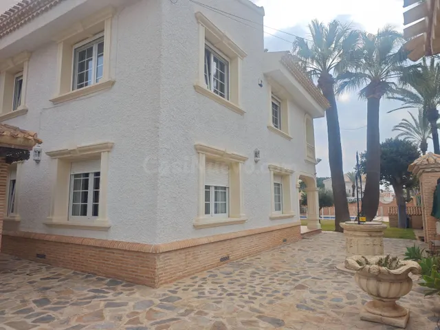 Se vende espectacular chalet en Cabo Roig, Orihuela Costa - foto 5