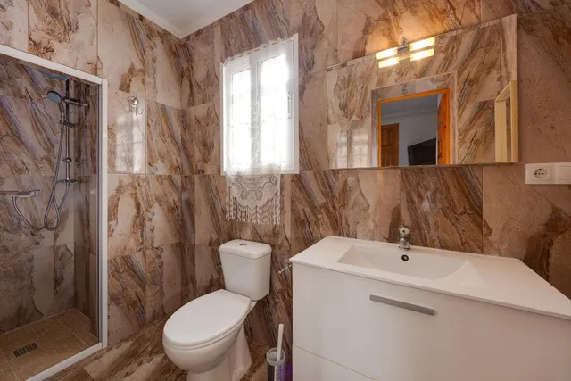 CHALET INDEPENDIENTE EN CIUDAD QUESADA CON JARDIN, GARAJE Y PISCINA COMUNITARIA — 19