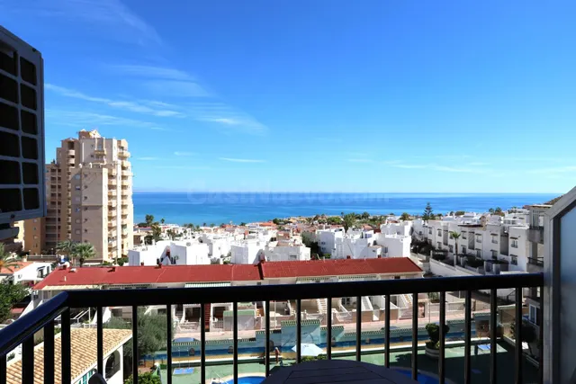Estudio con Vistas Despejadas al Mar, Piscina y a 400 m de L - foto 3