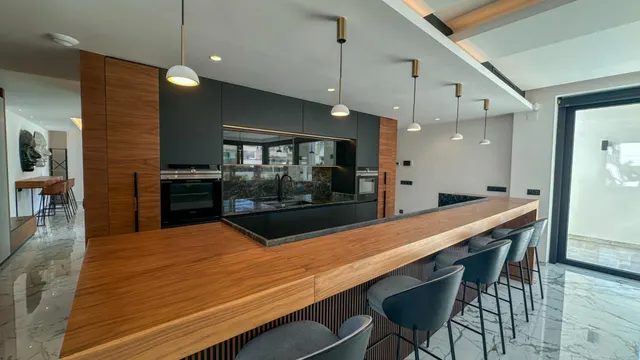 Villa 4 habitaciones 527m² en venta - Villamartin — 44