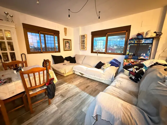 Encantador Chalet Reformado en San Vicente del Raspeig - Ideal para tu Familia — 2