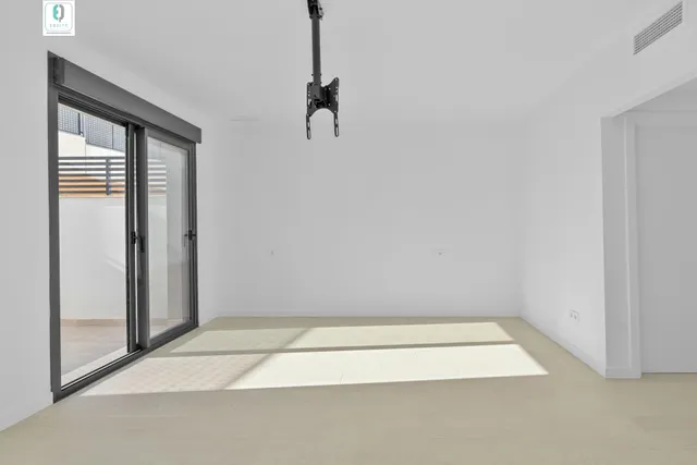 Exclusiva vivienda de lujo en planta baja con grandes terrazas, vistas a Granada — 18