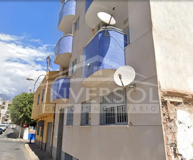 PISO EN CALLE EMILIA PARDO BAZAN - foto 2