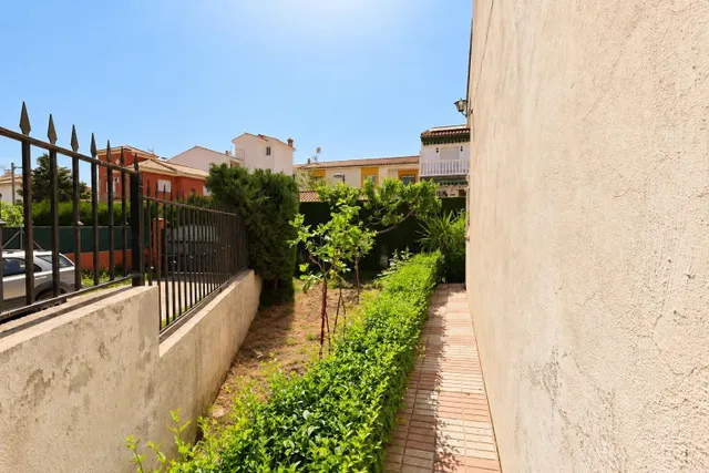 Chalet independiente con piscina en Híjar, Las Gabias — 50