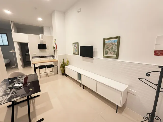 APARTAMENTO EN EXPLOTACIÓN TURÍSTICA — 6