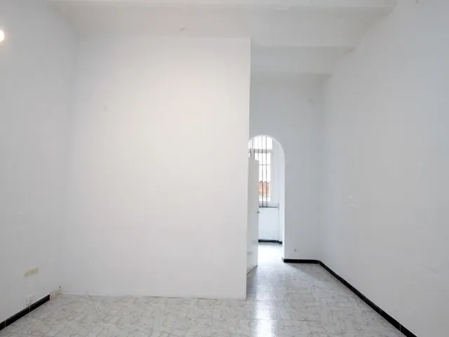 Amplia Planta Baja en c/Monistrol (Vila de Gràcia) Barcelona — 13