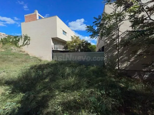 EDIFICIO EN FLIX - foto 2