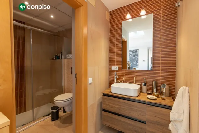 Espacio, confort y calidad: magnífica vivienda unifamiliar adosada — 50