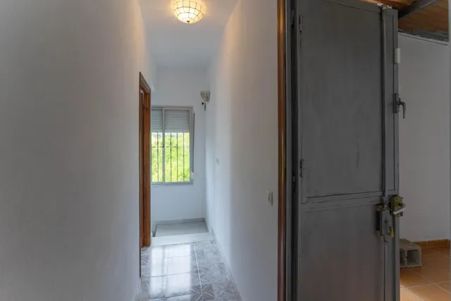 Exclusivo Chalet en Alhaurín el Grande con Piscina y Amplias Vistas — 42