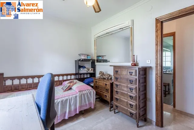 Espectacular Chalet en Ogijares - Ideal para Familias — 38