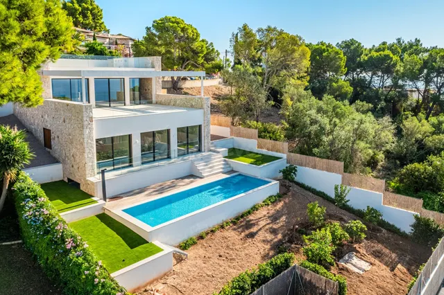 EXCLUSIVA VILLA DE LUJO CON VISTAS AL MAR EN PORTALS NOUS