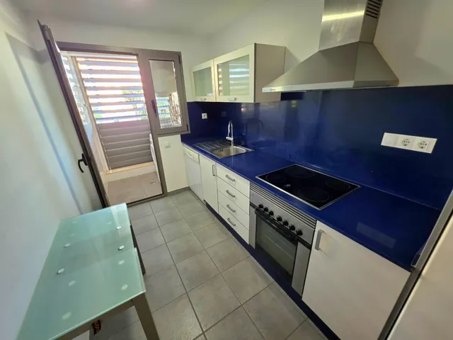 Oportunidad única en el Auditorio: Acogedora vivienda de 2 habitaciones con garaje y trastero — 10