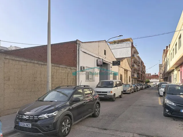 Nave de 500 m2 con potencial urbanístico en Moncada - foto 4