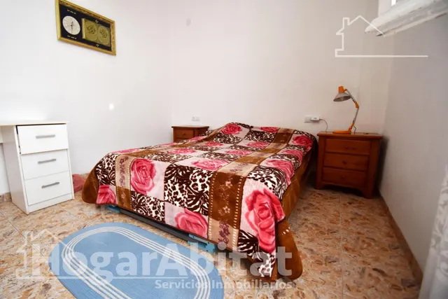 ¡centro Vila-real! esquinero y luminoso con balcón — 16