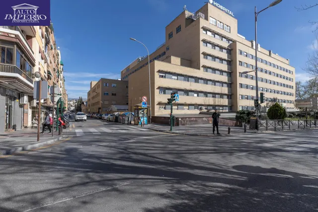 Estupendo piso  en la última planta en calle doctor azpitarte — 38