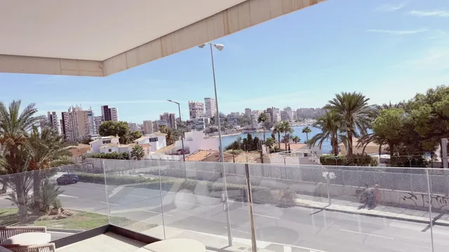 Apartamento de lujo con vistas al mar – Albufereta — 3