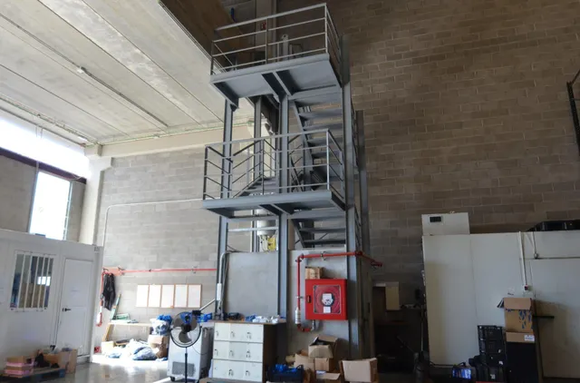 Nave esquinera en alquiler en zona industrial de Vilanova i la Geltrú — 6