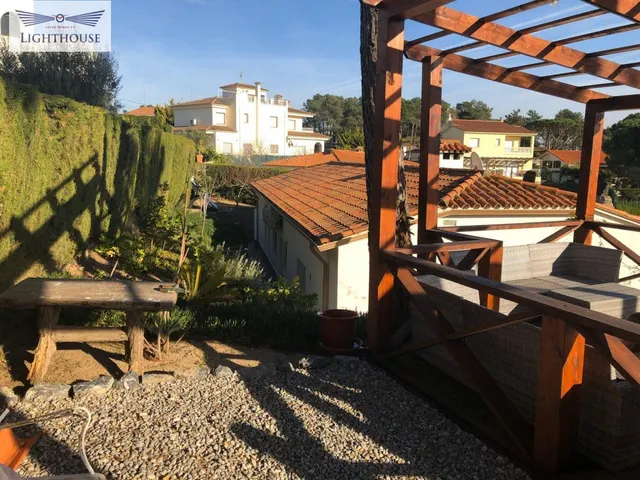 Casa familiar renovada con excelente ubicación. — 29