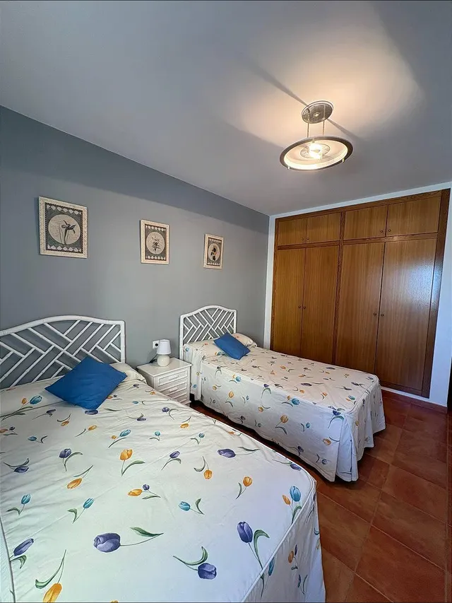 Chalet pareado con vistas al mar en Playa del Rey: un hogar junto al Mediterráneo para todo el año — 22