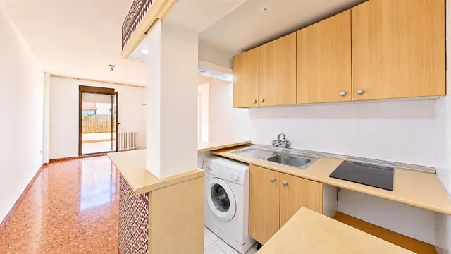 ¡Espectacular apartamento con terraza soleada junto al Helicóptero en Alcázar del Genil! — 15