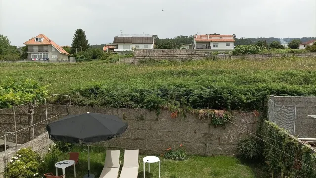 ¡OPORTUNIDAD UNICA DE INVERSION EN SANXENXO! CHALET DE 2 VIV - foto 2