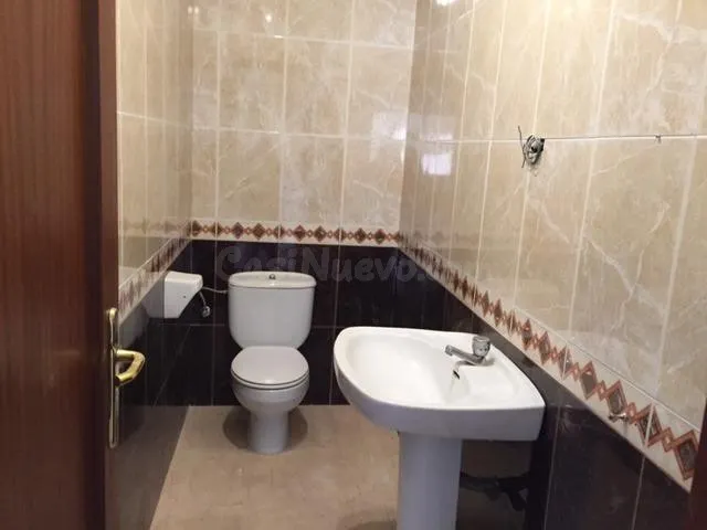 ENTRESUELO EN ALQUILER PREPARADO PARA DESPACHO - foto 4