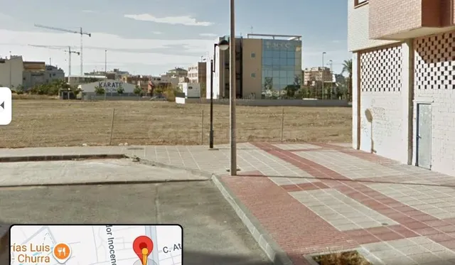 Local comercial diáfano en zona Juan de Borbón - Príncipe de - foto 2