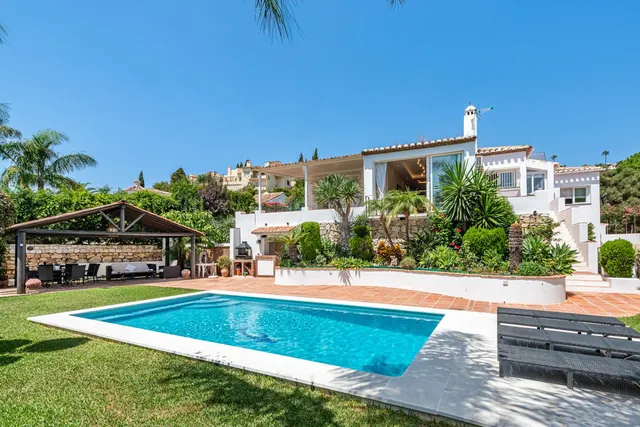 Chalet 4 habitaciones 380m² en venta - Riviera del sol