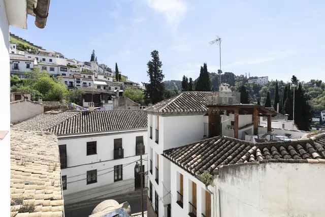 Pieza singular en Cuesta del Chapiz, el corazón del Albaicín. — 4