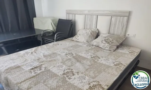 Bonita casa con piscina y apartamento para invitados y piscina. — 15