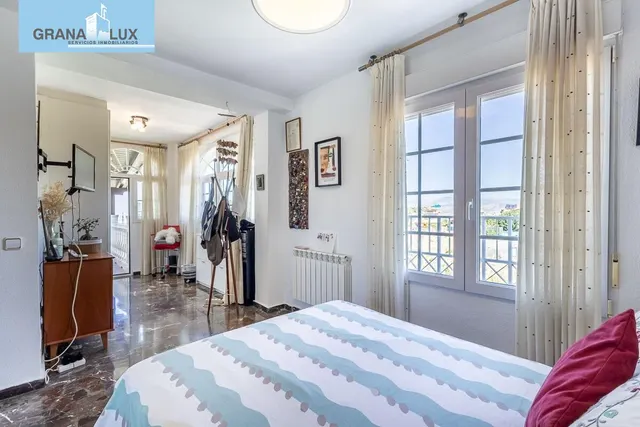 CASA PAREADA EN LA ZUBIA CON PISCINA, ZONA DE BARBACOA Y JARDÍN — 18