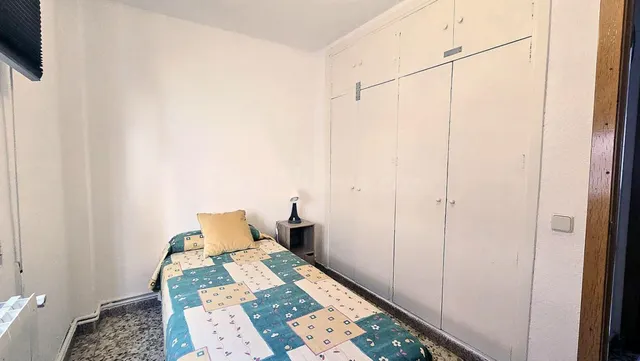¡únicamente para estudiantes oportunidad de alquiler! piso de tres dormitorios y terraza en villa de vallecas — 17