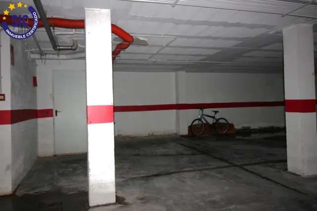Plaza de parking en garaje cerrado comunitario en zona de la playa de morro de Gos, playa de la Concha y pueblo de Oropesa del Mar — 10