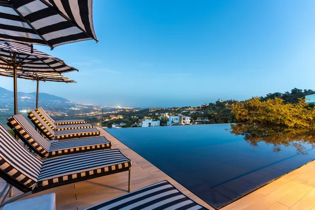 Chalet 6 habitaciones 437m² en venta - Marbella — 47