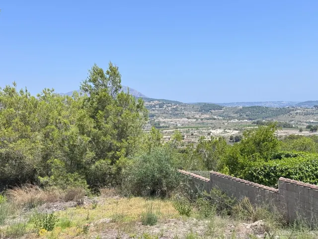Parcela urbana en Teulada con vistas panorámicas para constr