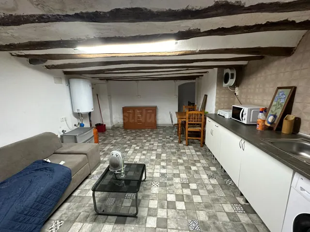 ATENCIÓN INVERSORES, CASA GRANDE CON 3 APARTAMENTOS EN EL PA