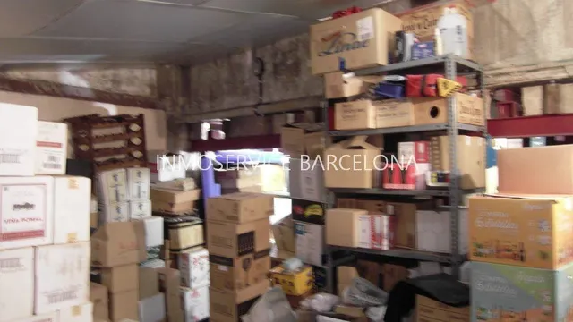 VENTA EMBLEMATICO LOCAL CON POSIBILIDAD DE VIVIENDA — 11