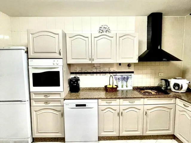 Casa 5 habitaciones 250m² en venta - Los Monasterios-Alfinach — 8
