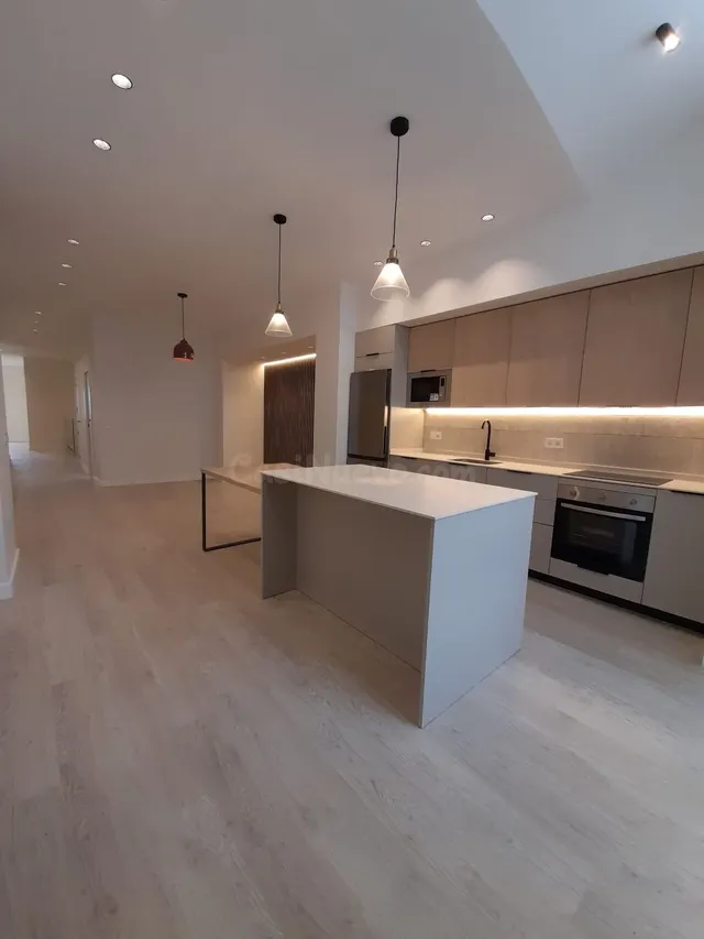 Apartamento 3 habitaciones 181m² en venta - Limonar — 2