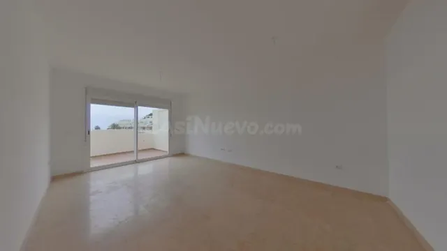 Calahonda - Ático, 2 Dormitorios, 2 Terrazas - foto 3