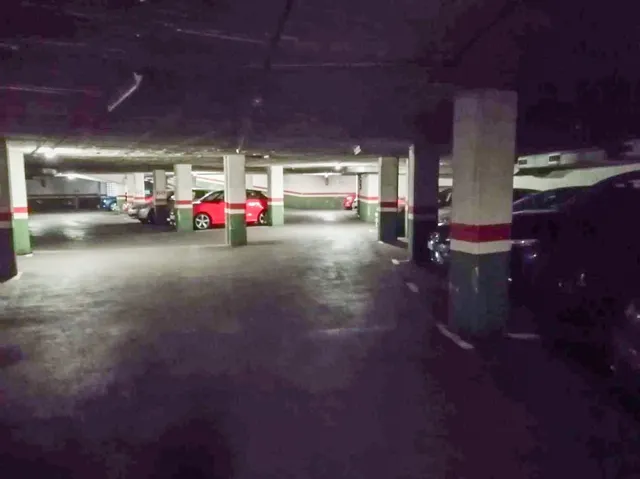PLAZA DOBLE DE PARKING EN TRINITAT VELLA- BARCELONA — 13