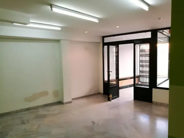 Local comercial 80m² en alquiler - Céntrica — 7