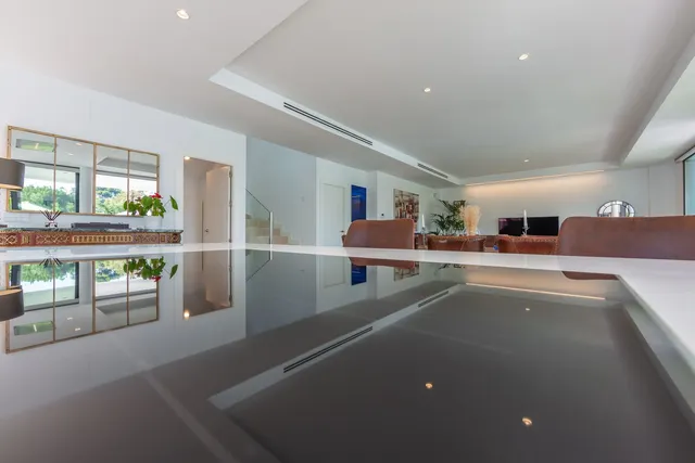 Chalet 4 habitaciones 231m² en venta - Costa del Sol — 28