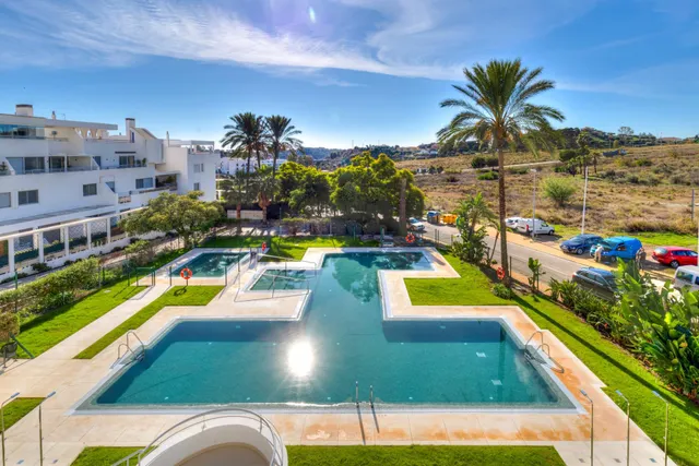 Exclusivo ático tríplex ESQUINA en la codiciada zona de La Cala cerca al golf y playa — 31