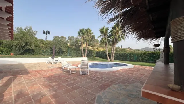 CASA DE CAMPO EXCLUSIVA CON PISCINA PRIVADA, 2.500 M2 DE TER - foto 3