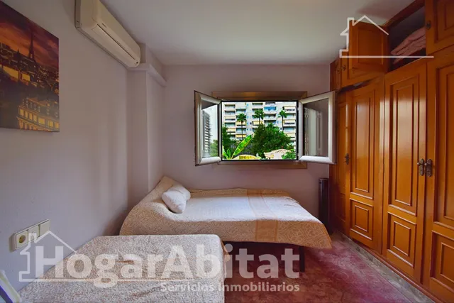 CHALET CON TERRAZA, GARAJE Y BARBACOA EN LA PLAYA DE GANDÍA — 35