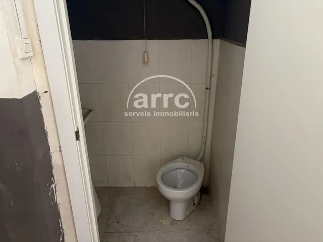 LOCAL COMERCIAL - PREMIA DE MAR — 9