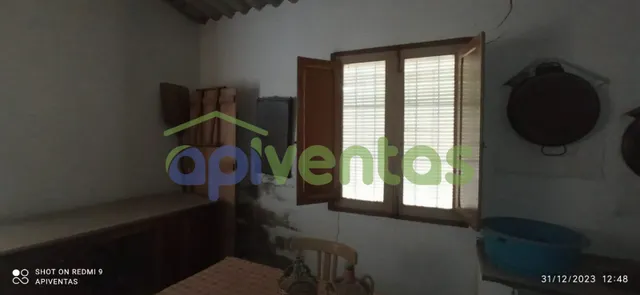 Casa con terreno y nave, LA ESCUCHA — 25