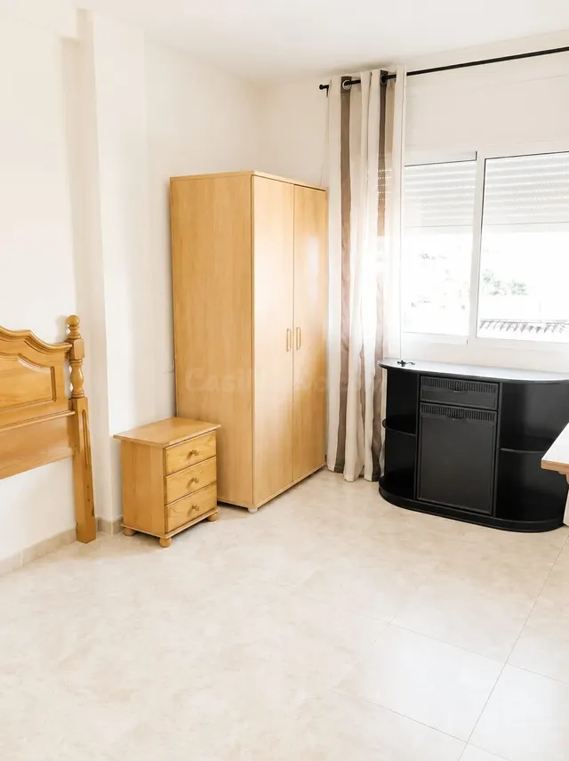 Piso de tres dormitorios en pleno centro de Fuengirola - foto 4