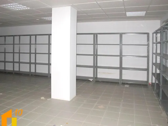 Local en venta en avd. Del Cid. — 21